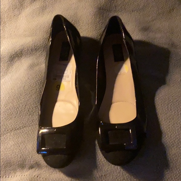 New Jones New York Black Flats w Buckle